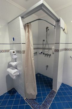 Walk in shower installation by ParagonCA
